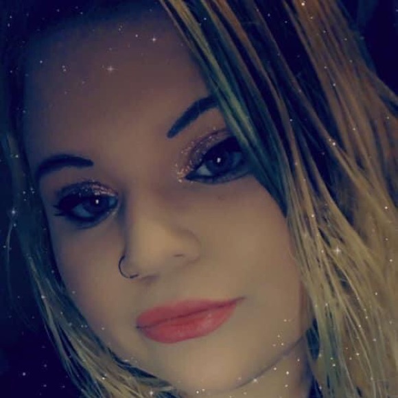 Meet your Posher, Samantha - Picture 1 of 1